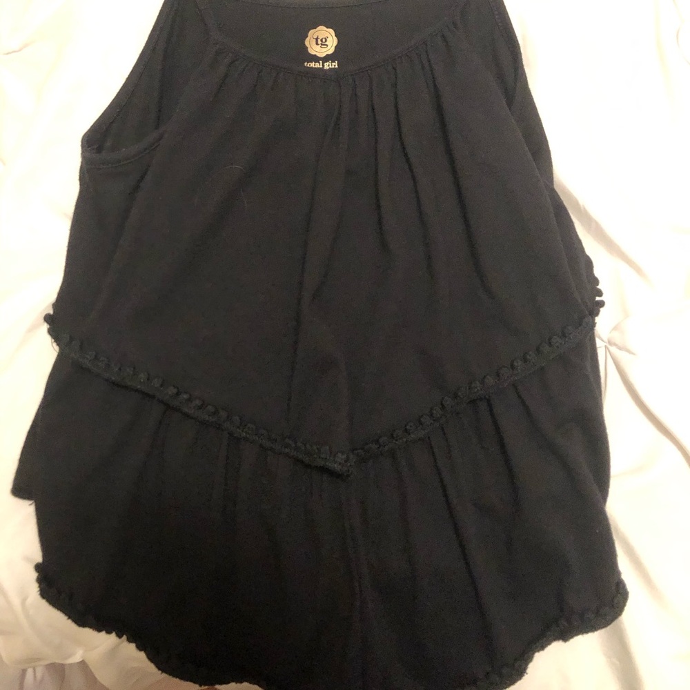 black detailed tank top